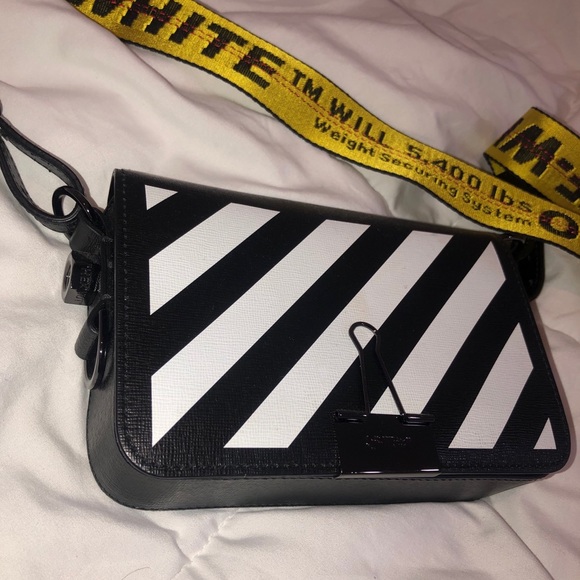 Off White Mini binder clip crossbody - Picture 2 of 7